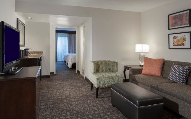 Embassy Suites by Hilton Philadelphia Airport