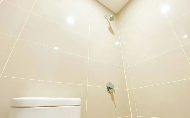 Comfortable And Modern Studio Apartment At B Residence