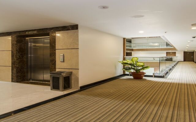 OYO 642 The Atrium Boutique Hotel