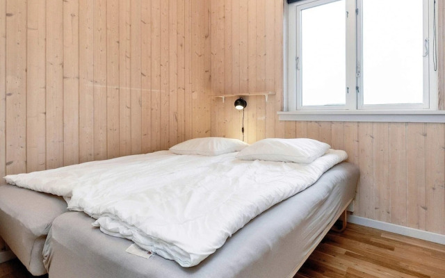 Well-maintained Holiday Home in Faborg