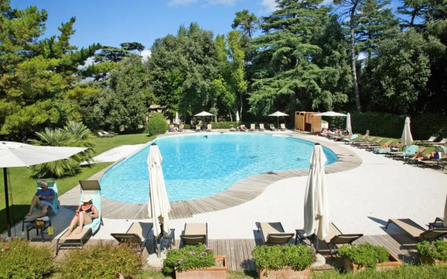 Borgo Di Colleoli Resort