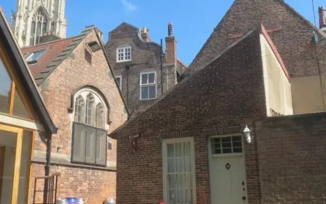 The Old Gallery  Chamber