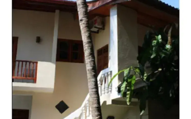 Unawatuna Beach Bunglow