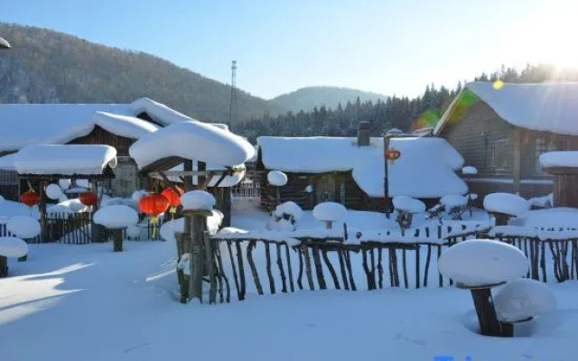 Wuchang Xuegu Jinxiu Inn