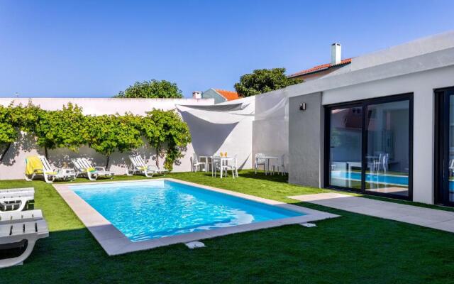 Ilheu 25 Peniche House