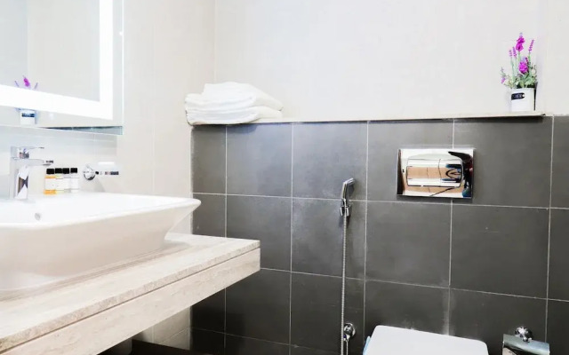 Fully Furnished Studio in Azizi Aliyah