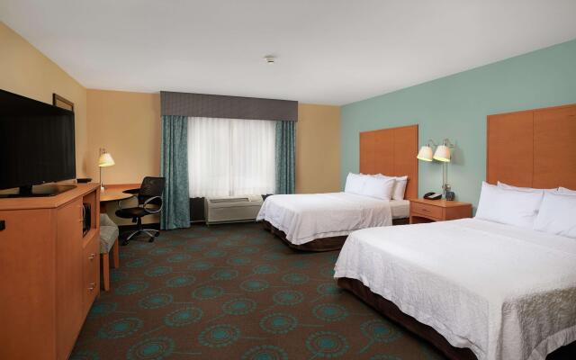 Hampton Inn & Suites Canton