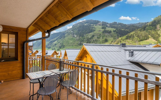 Modern Apartment in Rauris by the Forest