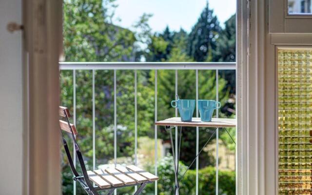 Centar White Apartment