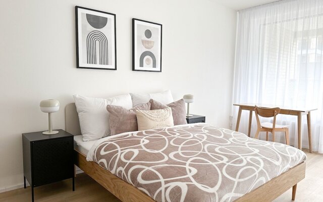 Charming Holesovice Apartment