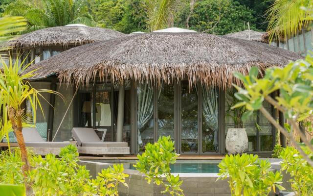 TreeHouse Villas - Adults Only