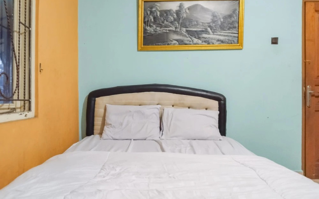 Villa Al Ikhlas Puncak RedPartner – Guest Rooms – Cisarua