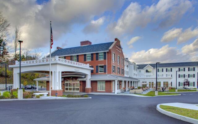 Hampton Inn and Suites Manchester