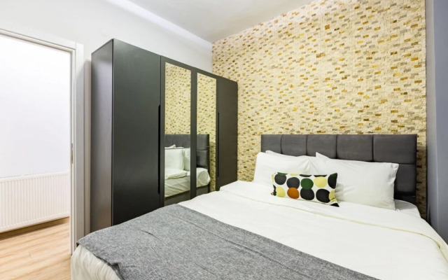 Missafir Distinguished Flat With Backyard in Sisli