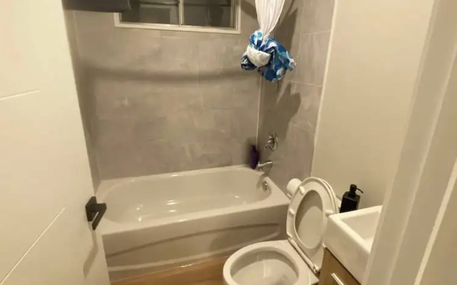 Central 2br Near Unveristy And Whyte Ave