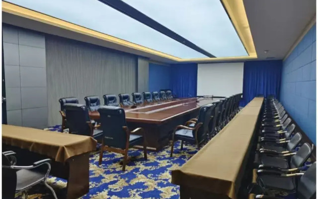 Baiyin Renan Hotel