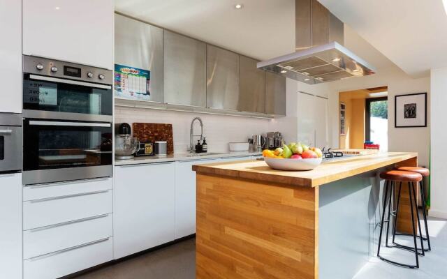 Pared-back Elegance