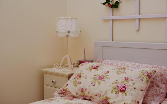 Romantic apartment near Opera with Air-conditioning