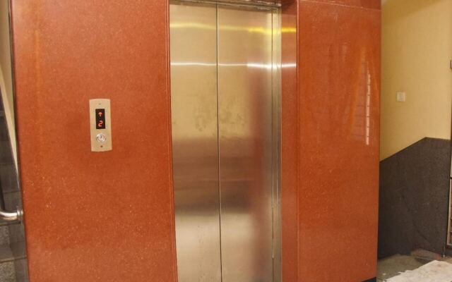 Hotel Surya Residency Majestic