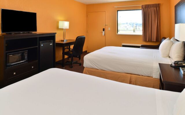 Days Inn & Suites by Wyndham Byram