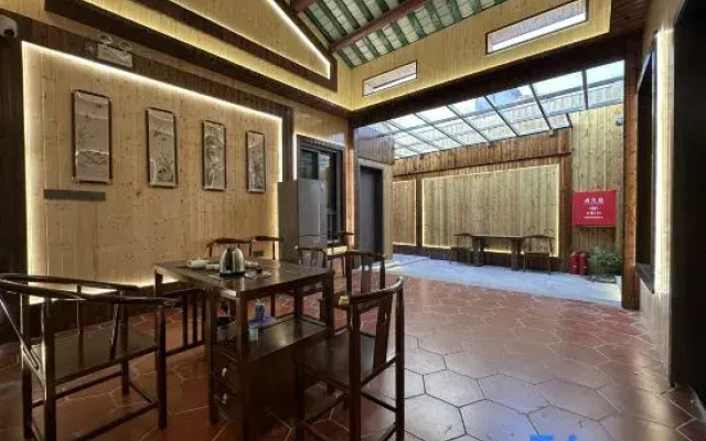 Sihan courtyard