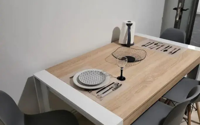 Great Apartment In Veria