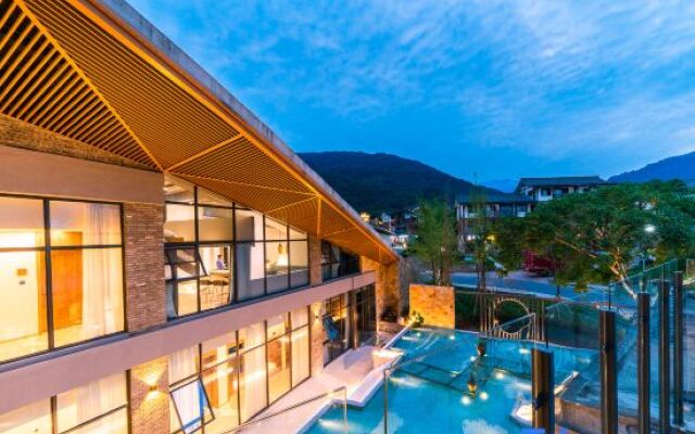 Yunfuli Yunsu·Emeishan Yunshuiju Private Hot Spring B&B