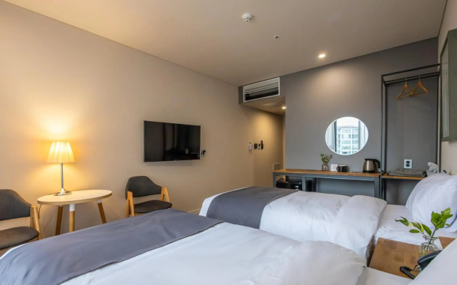 JK Blossom Hotel