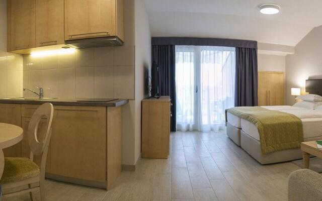 Aparthotel Flora
