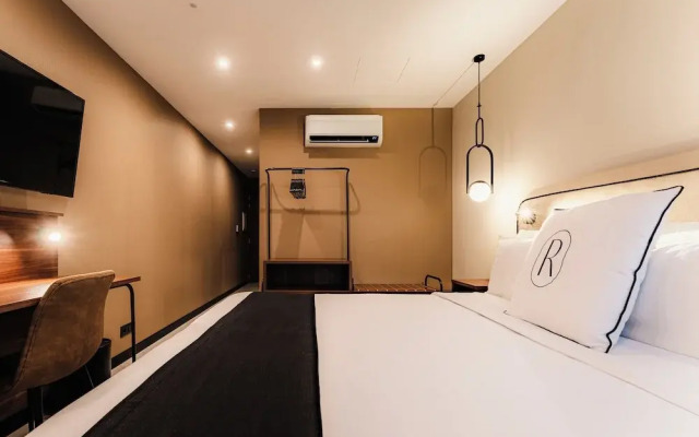 Royale Sainte Hélène Boutique Hotel