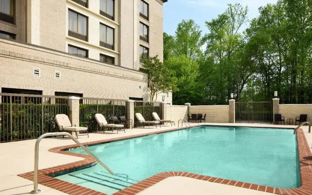 Holiday Inn Express & Suites Alpharetta - Windward Parkway by IHG