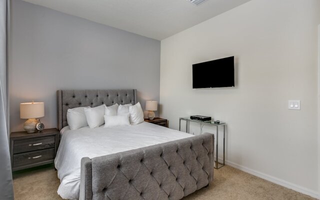 5brm Tiki Bar on Site & Restaurant