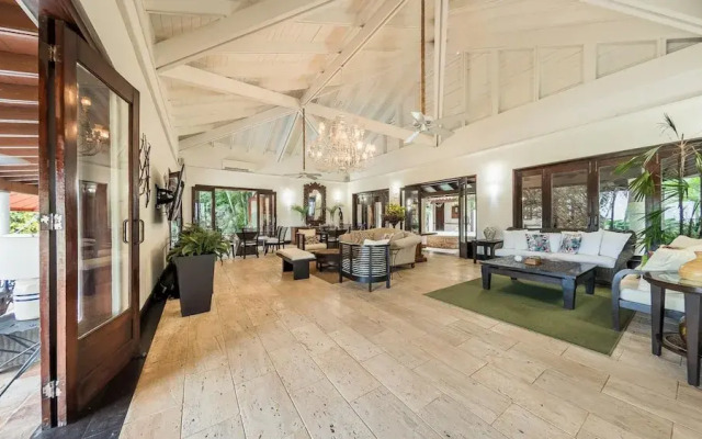 Wonderful 5BR Villa w Jacuzzi at Ingenio