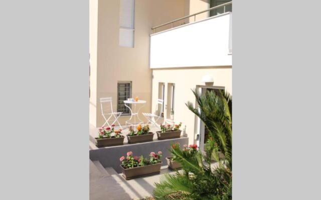 Aretis St Apartment