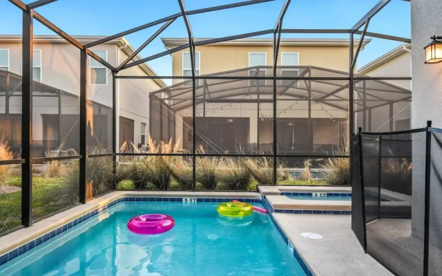 5BR Disney Villa, Private Pool,spa, Game Room