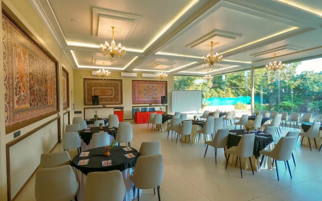 Olive Resorts & Villas