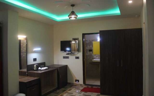 Hotel Rainbird