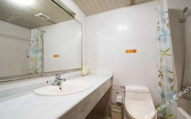 Tianyu Star Hotel (Nantong Outer Ring West Road Open University Branch)