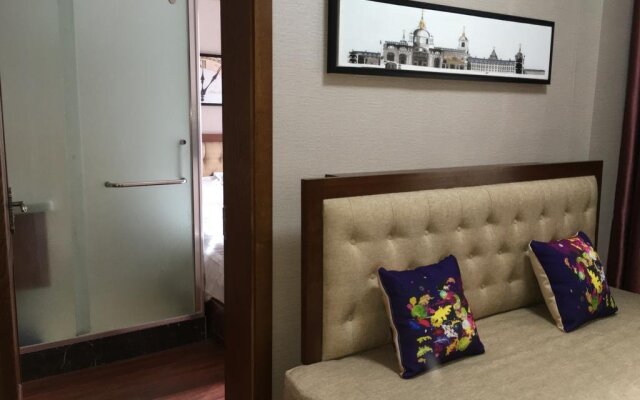 Old Time Lily Hotel
