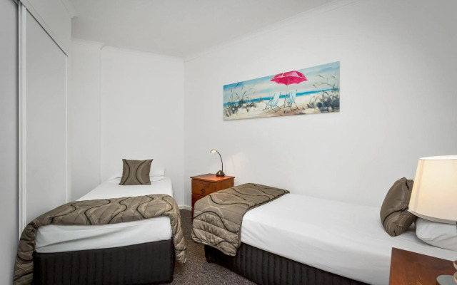 Kirra Beach Apartments