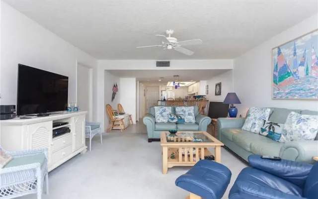 Shores Club 606 - Two Bedroom Condo