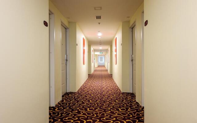 @HOM Hotel Kudus by Horison Group