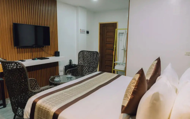 Shine Boutique Hotel