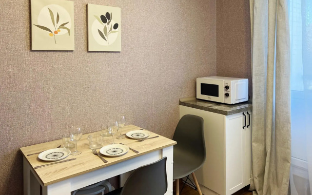 Yo Place on Bestuzhev Street, 12