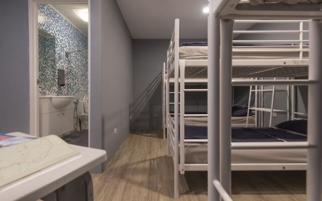 Zone17 diving station