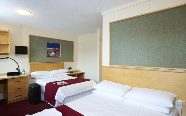 Agnes Blackadder Hall Campus Accommodation