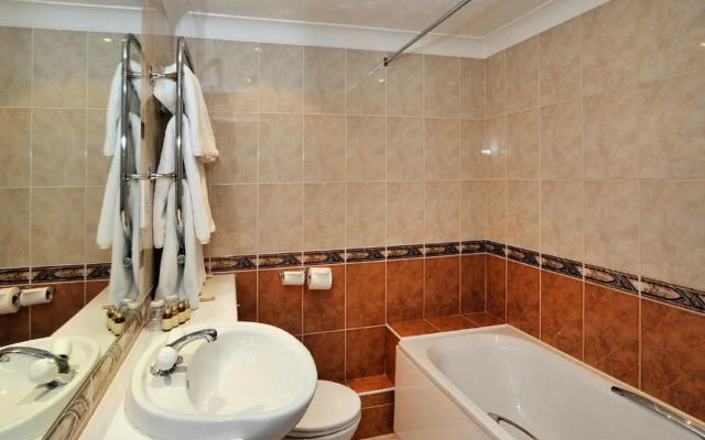 Ardington Hotel