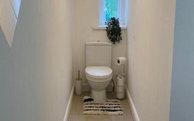 Bv Cosy Studio Eleven At Deighton Huddersfield