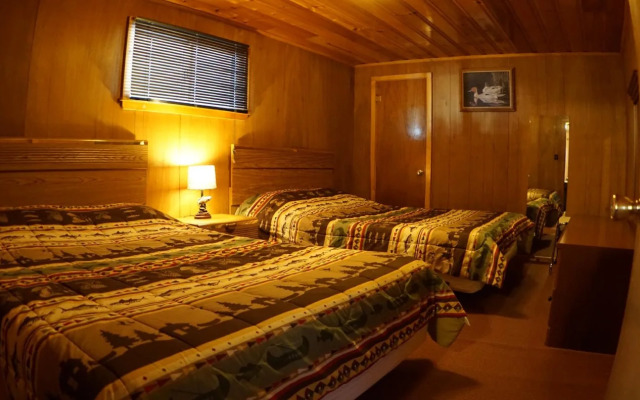 Eagle Nest Fly Shack and Lodge