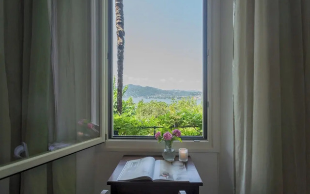 Simon's Apartment With Amazing View by Rent all Como